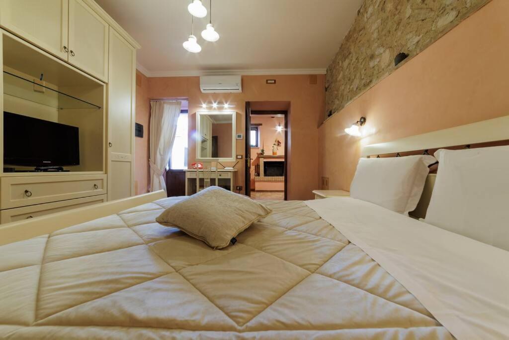 Appartamento Venturini Trevi Exterior foto